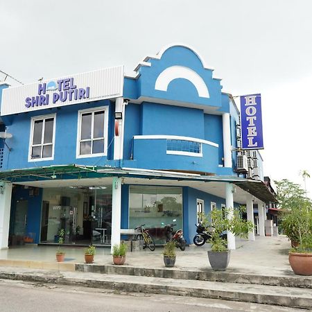 Hotel Shri Putiri Pasir Gudang Exterior photo
